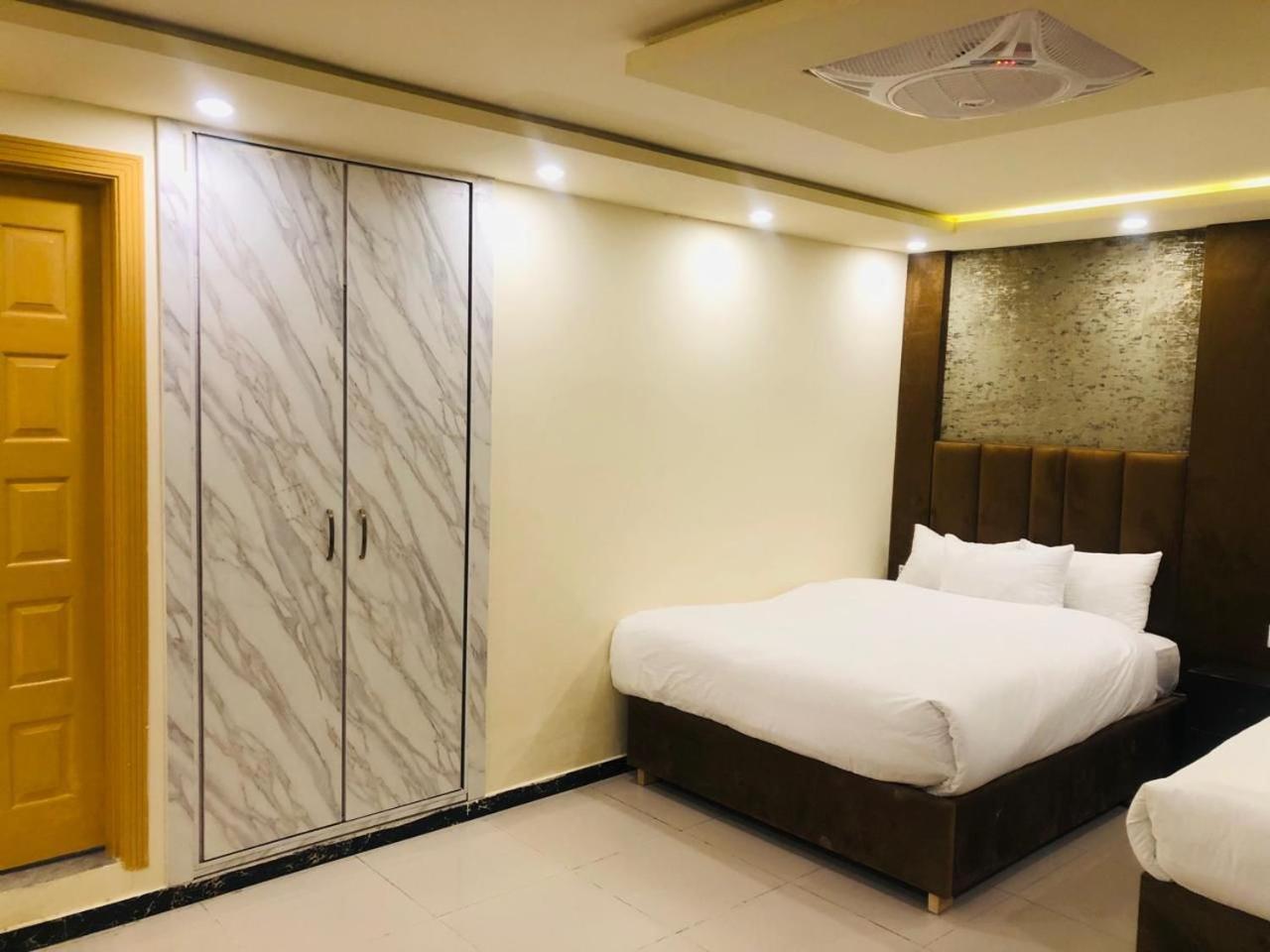Blue Moon Residency Jinnah Super 伊斯兰堡 外观 照片