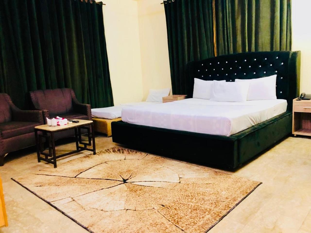 Blue Moon Residency Jinnah Super 伊斯兰堡 外观 照片
